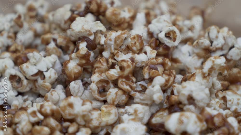 Caramel Popcorn in Just a Few Steps