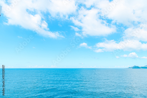 Wallpaper Mural 船から見える海の絶景 Torontodigital.ca