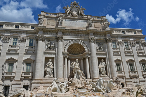 Roma, La Fontana di Trevi photo