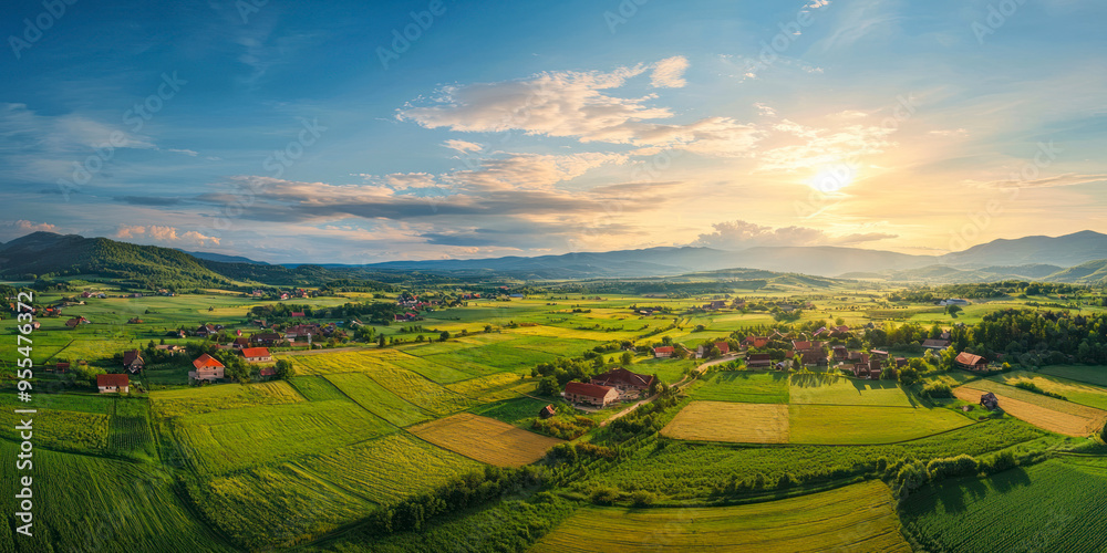 Naklejka premium Panoramic wide-angle shots of farmland and rural villages.