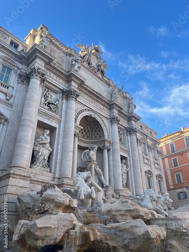 trevi fountain