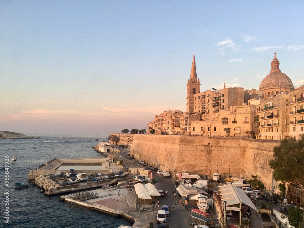 Fototapeta premium view of the city