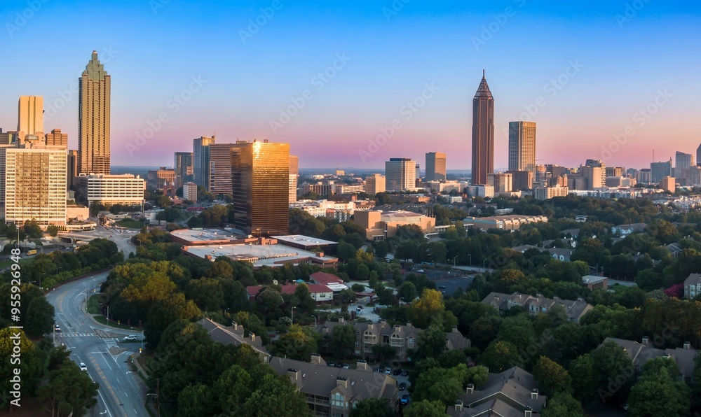 Obraz premium Downtown city skyline of Atlanta at sunrise, Georgia, United States.