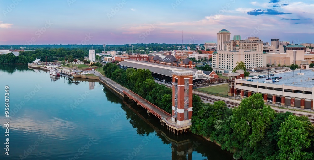 Fototapeta premium Gun Island Chute and Downtown cityscape of Montgomery, Alabama, United States.