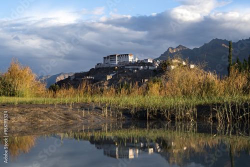 Gompa de Stakna, Monastère bouddhiste au Ladakh, Inde photo