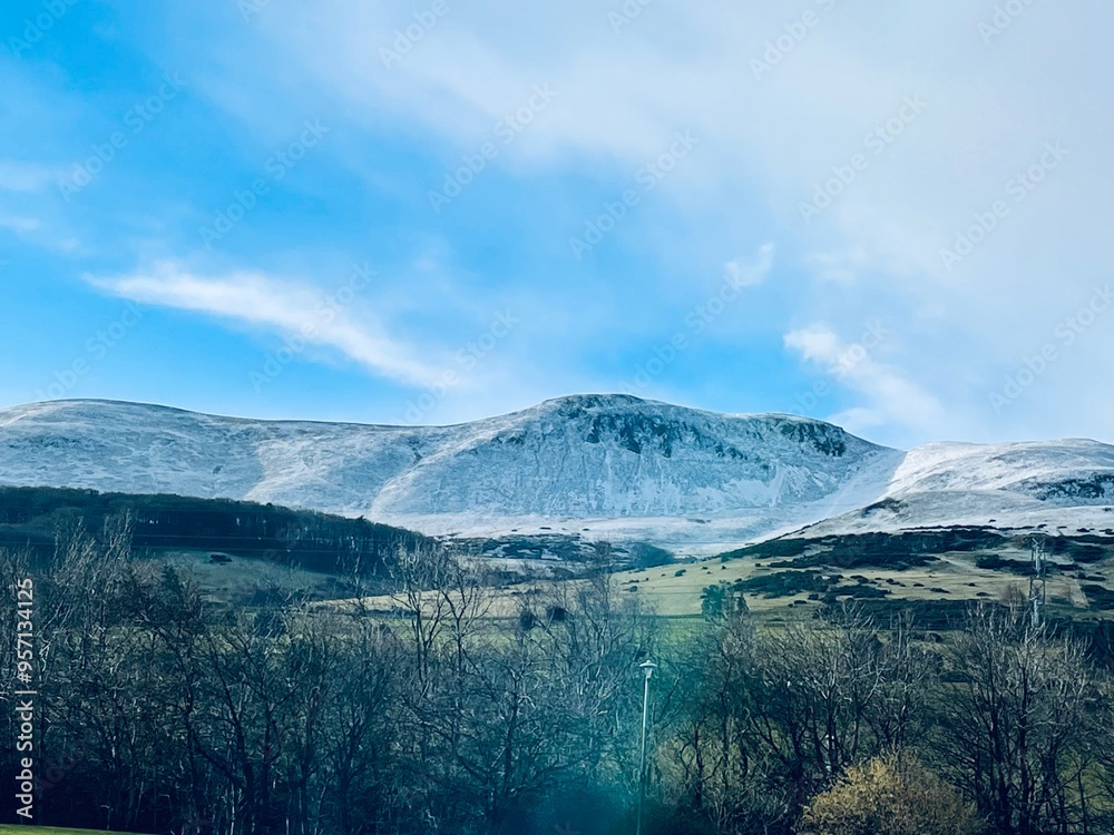 Fototapeta premium Snowy Hills