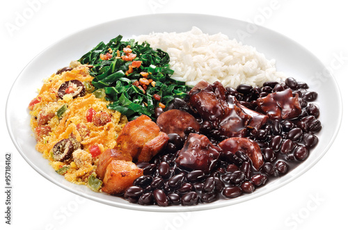 prato com receita brasileira feijoada acompanhado de arroz branco, couve refogada e farofa isolado em fundo transparente