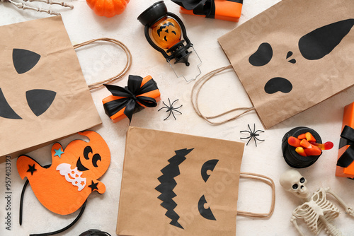 Halloween trick or treat ba...
