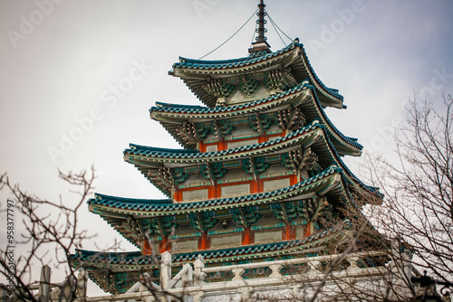 Obraz na płótnie Gyeongbokgung Palace is the palace of Joseon Dynasty. South Korea. Seoul . Architecture of Korea w salonie