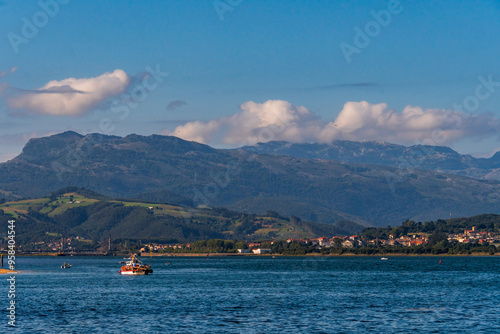 Paisaje en Santoña, Cantabria, España.