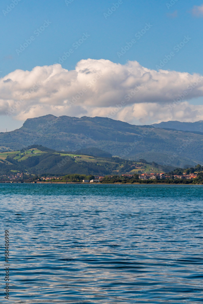 Paisaje en Santoña, Cantabria, España. Paisaje en Santoña, Cantabria, España.