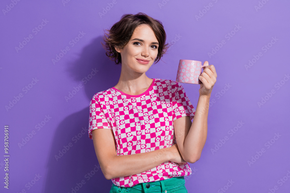 Photo of adorable cute pretty girl wear trendy clothes hold cup aromatic delicious tea isolated on purple color background Photo of adorable cute pretty girl wear trendy clothes hold cup aromatic delicious tea isolated on purple color background