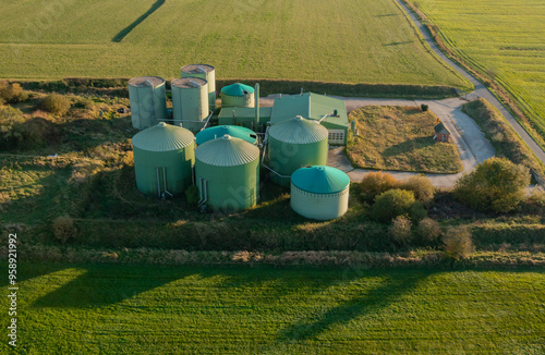Stilllegung einer Biogasanlage aus der Luft Perspektive mit einer Drohne aufgenommen photo
