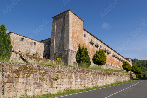 Kloster Oseira ist eine Zisterzienser-Abtei der Trappisten etwa 35 km nordwestlich von Ourense bei San Cristovo de Cea in Spaniens autonomer Region Galicien direkt am Pilgerweg Via de la Plata photo