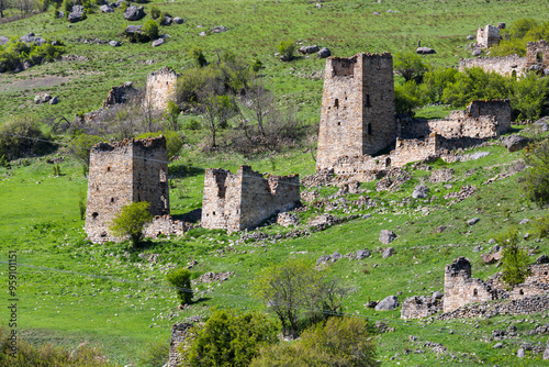 Egikal complex of battle towers in Ingushetia photo