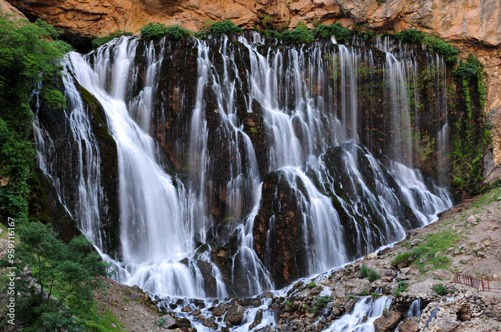 Kapuzbasi Waterfalls, located in Kayseri, Turkey, is one of the most important waterfalls of the country.
Kapuzbasi Waterfalls, located in Kayseri, Turkey, is one of the most important waterfalls of the country.