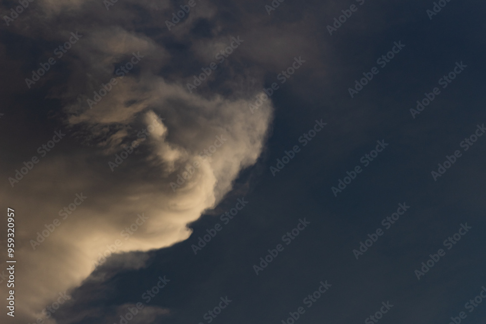 Obraz premium beautiful sky and clouds at sunset