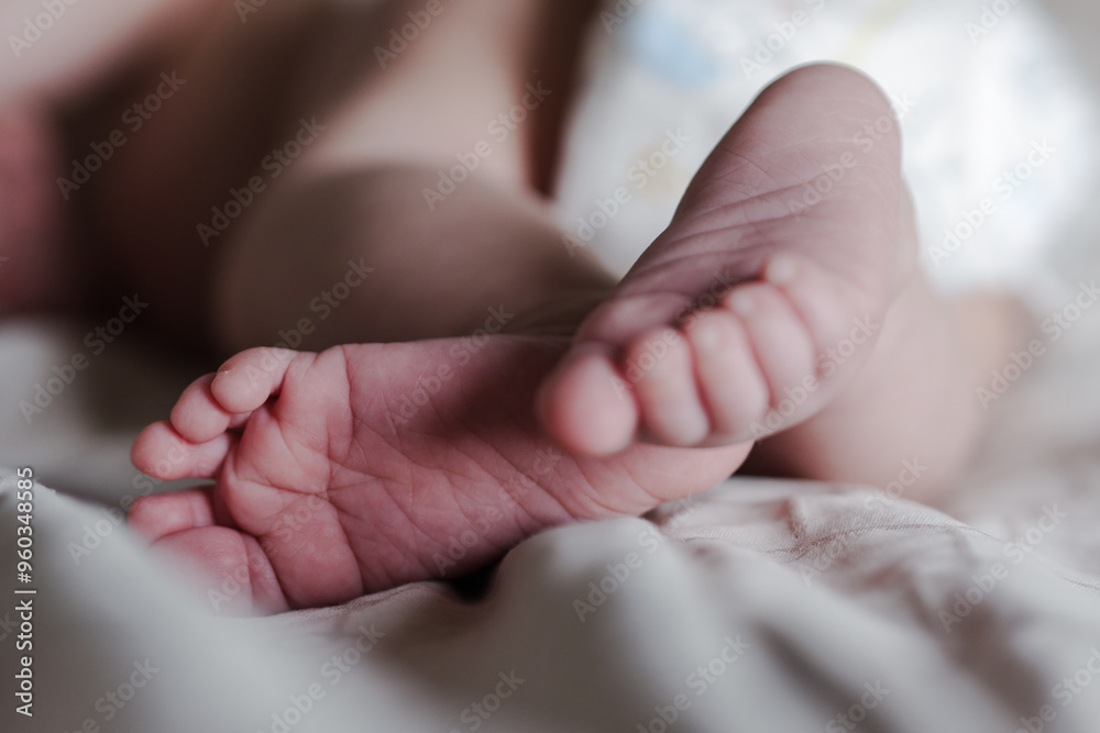 newborn baby's feet