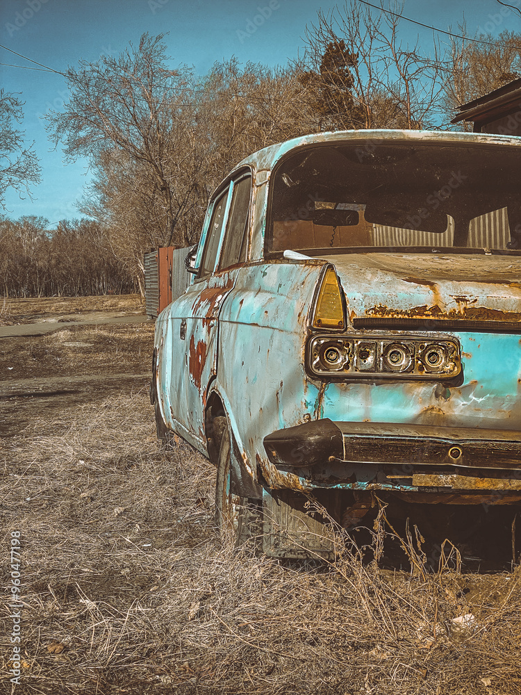 old rusty car