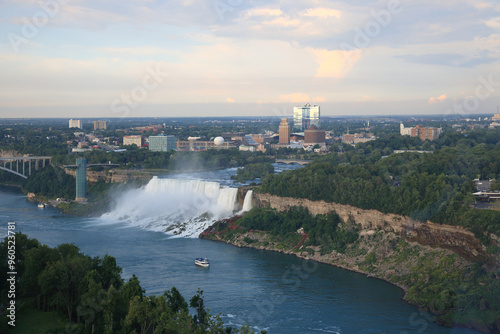 Amerikanische Niagarafälle / American Niagara Falls / photo