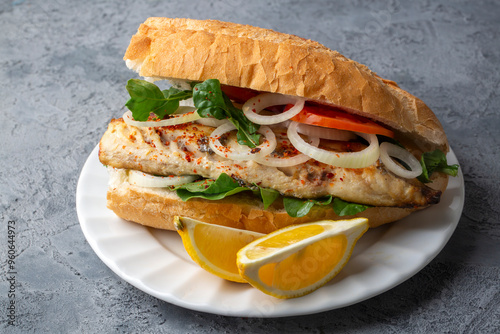 Turkish Balik Ekmek / Fish ...