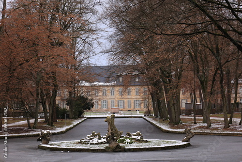 Blick in den Winterlichen Schlosspark im Zentrum von Bayreuth in Bayern photo