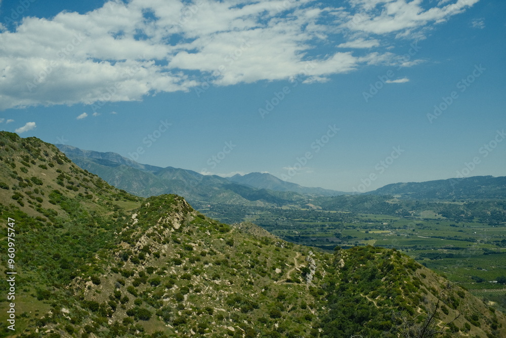 Fototapeta premium Ojai, California hike in the hills with gorgeous scenery with bright blue skies and amazing views of the wineries and nature scenes