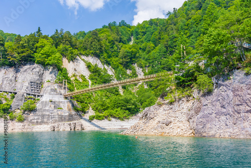 日本の風景・初夏　立山黒部アルペンルート　黒部ダム（黒部湖） photo