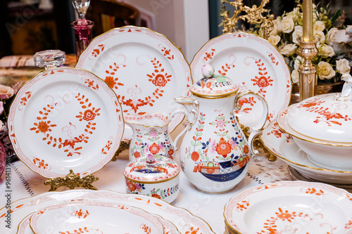 MEISSEN 1710 Germany Porcelain Tea Set with 24 carat gold plating, delicate and elegant painting 