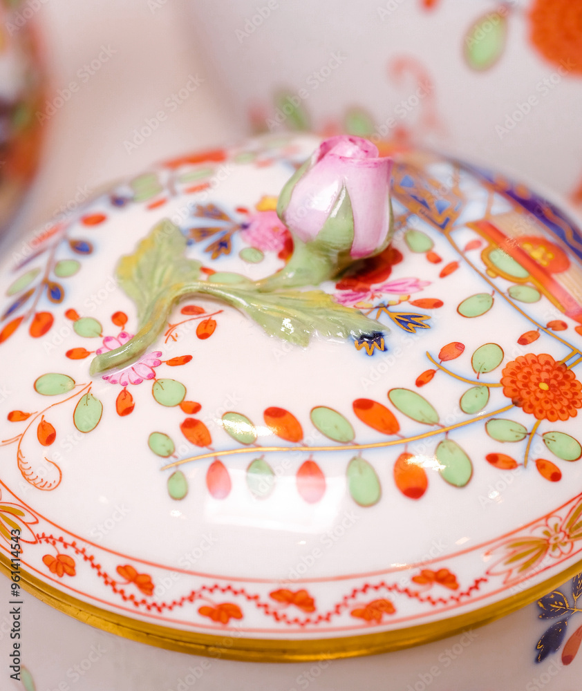 MEISSEN 1710 Germany Porcelain Tea Set with 24 carat gold plating, delicate and elegant painting