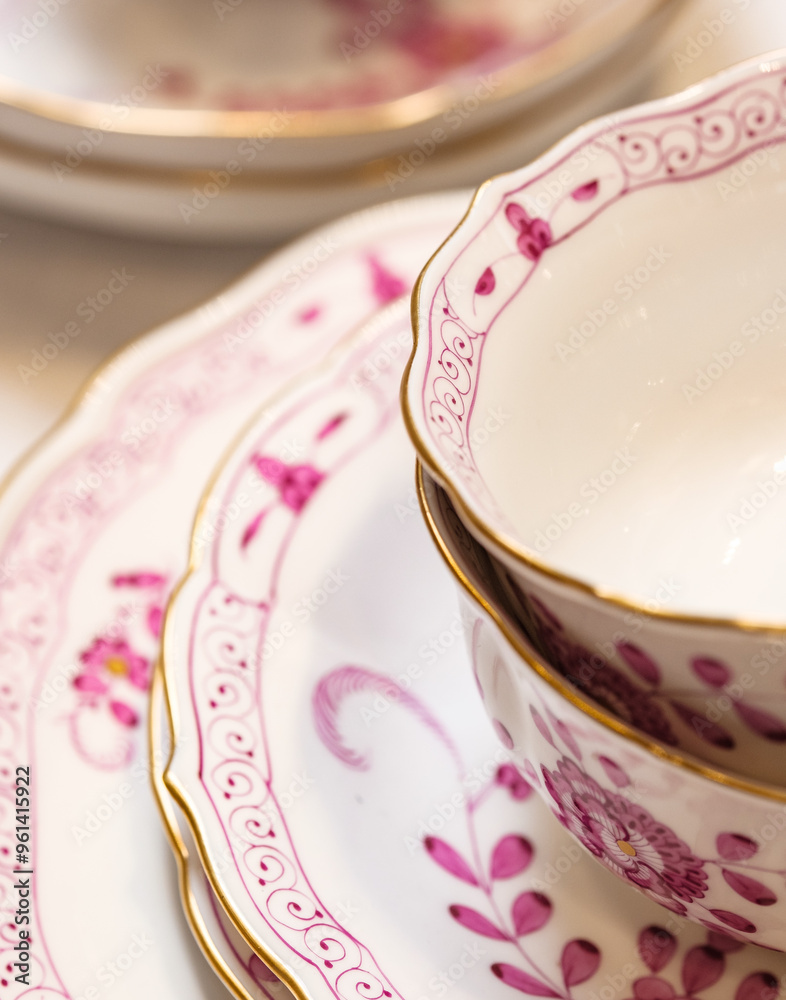 The delightful MEISSEN tea set
from the