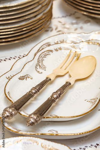 Obraz na płótnie Vintage handmade cutlery made of silver and ivory of amazing beauty products with an age of more than 100 years w salonie