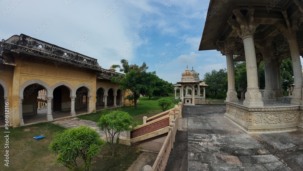 Fototapeta premium Architecture of Maharaniyon Ki Chhatriyan, the archaeological site features traditional funeral monuments honoring royal women of the past.