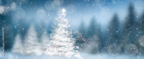 Weihnachtskarte mit Weissem Weihnachtsbaum und Schneeflocken vor unscharfem H...