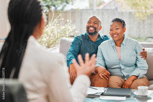 Foto People, couple and smile with broker at home for funeral cover or life policy planning