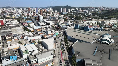 VISTA AÉREA DO CENTRO URBANO DA CIDADE DE MAUÁ. AERIAL VIEW OF THE URBAN CENTER OF THE CITY OF MAUÁ - SÃO PAULO - BRASIL photo