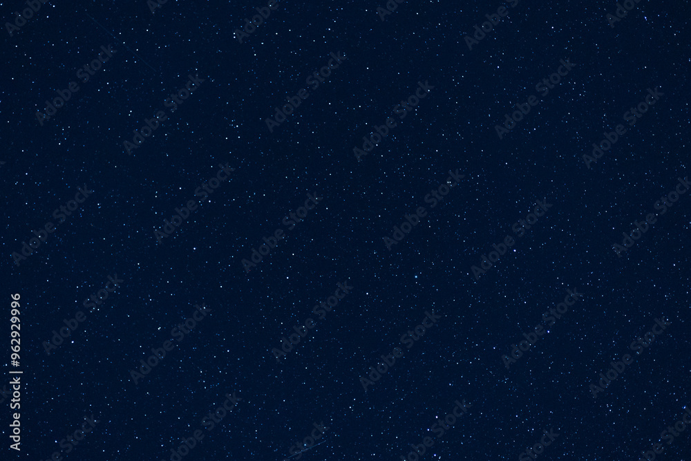 Fototapeta premium 日本の夏の夜 満天の星空 鳥取県日南町
