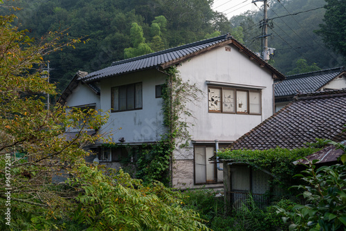 日本の鳥取県の古くてとても美しい民家 photo