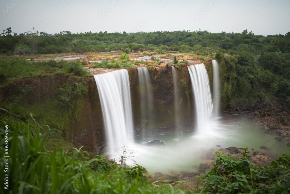 Obraz premium waterfall landscape view