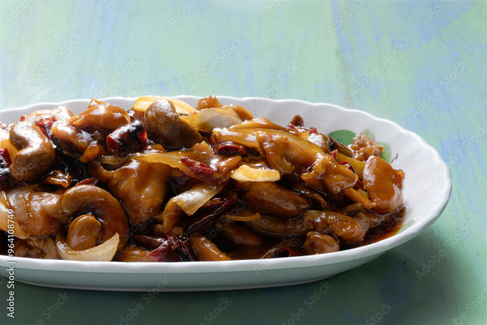 traditional chinese cuisine kung pao chicken