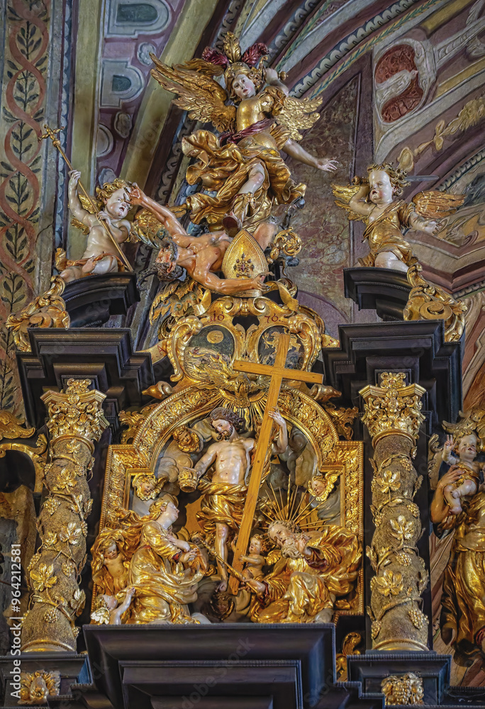 Fototapeta premium interior of the cathedral, Sankt Wolfgang, Wolfgangsee; Salzburg, Austria, Europe, August 2024