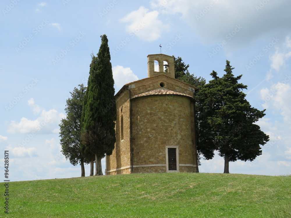 Cappella della Madonna di Vitaleta, San Quirico d'Orcia, Toscana, Italia Cappella della Madonna di Vitaleta, San Quirico d'Orcia, Toscana, Italia