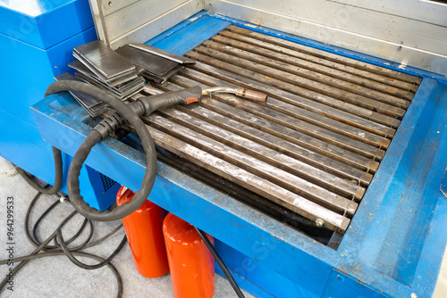 Welding equipment. Table fo...