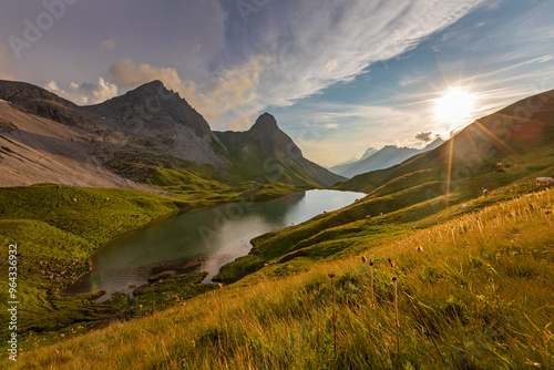 Allgäu - Rappensee - Sonnenuntergang - Oberstdorf - Bergsee  photo