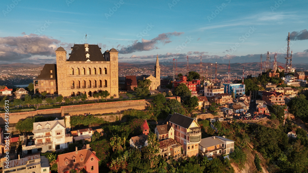 Obraz premium Aerial view of Antananarivo at sunset showcasing vibrant buildings and historical architecture in Madagascar
