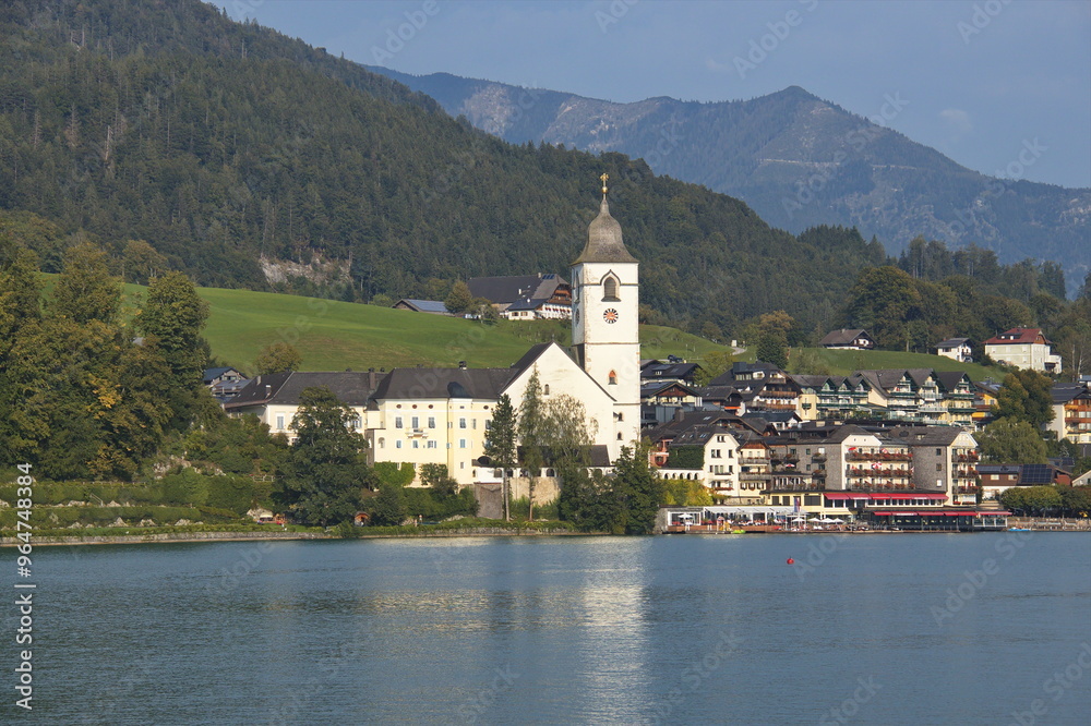 View of Sankt Wolfgang from Wolfgangsee Lake, Salzkammergut, Upper Austria, Austria, Europe
View of Sankt Wolfgang from Wolfgangsee Lake, Salzkammergut, Upper Austria, Austria, Europe