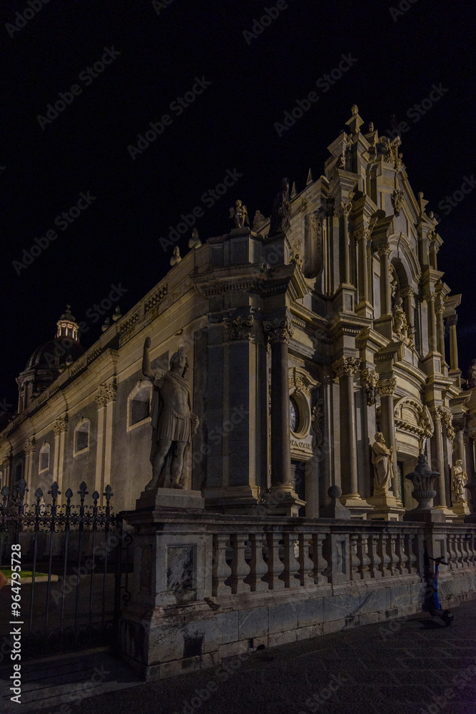Obraz premium The city of Catania, Sicily, Italy at Night