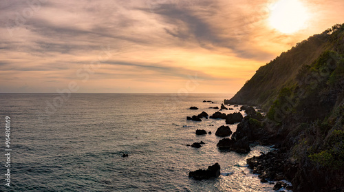 Obraz na płótnie Panoramic view of beautiful and colorful sunrise at the Caribbean beach w salonie