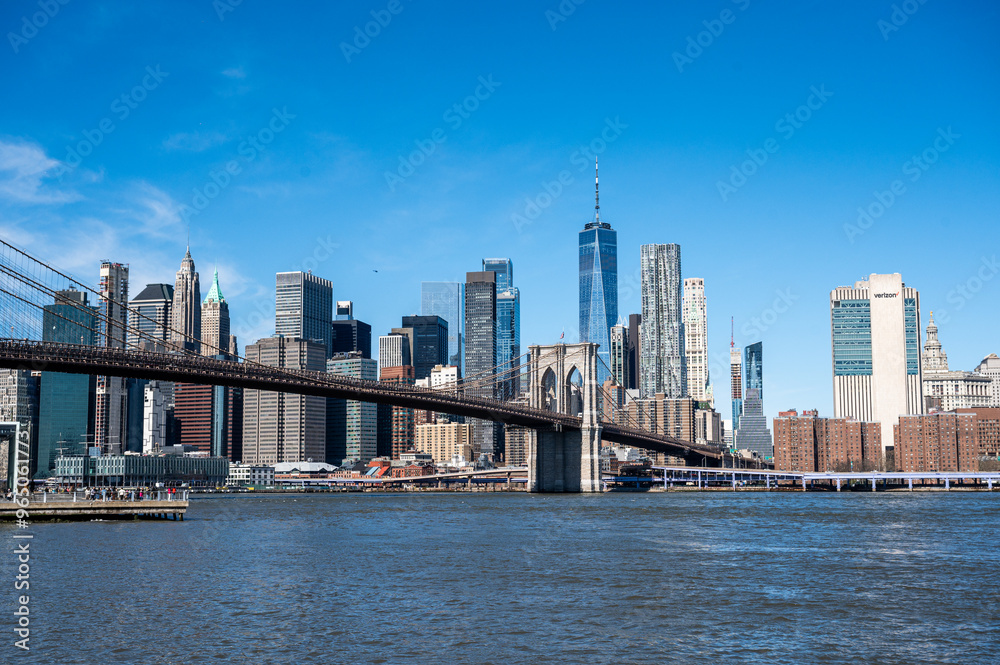 Naklejka premium Beautiful Skyline of New York from Brooklyn