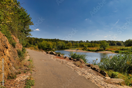 steinernes Muldenufer, Muldental bei Grimma, Grimma an der Mulde, Landkreis Leipziger Land, Sachsen, Deutschland photo